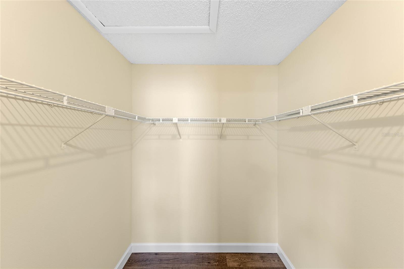 842 E CHARING CROSS CIR, LAKE MARY, FL, 32746