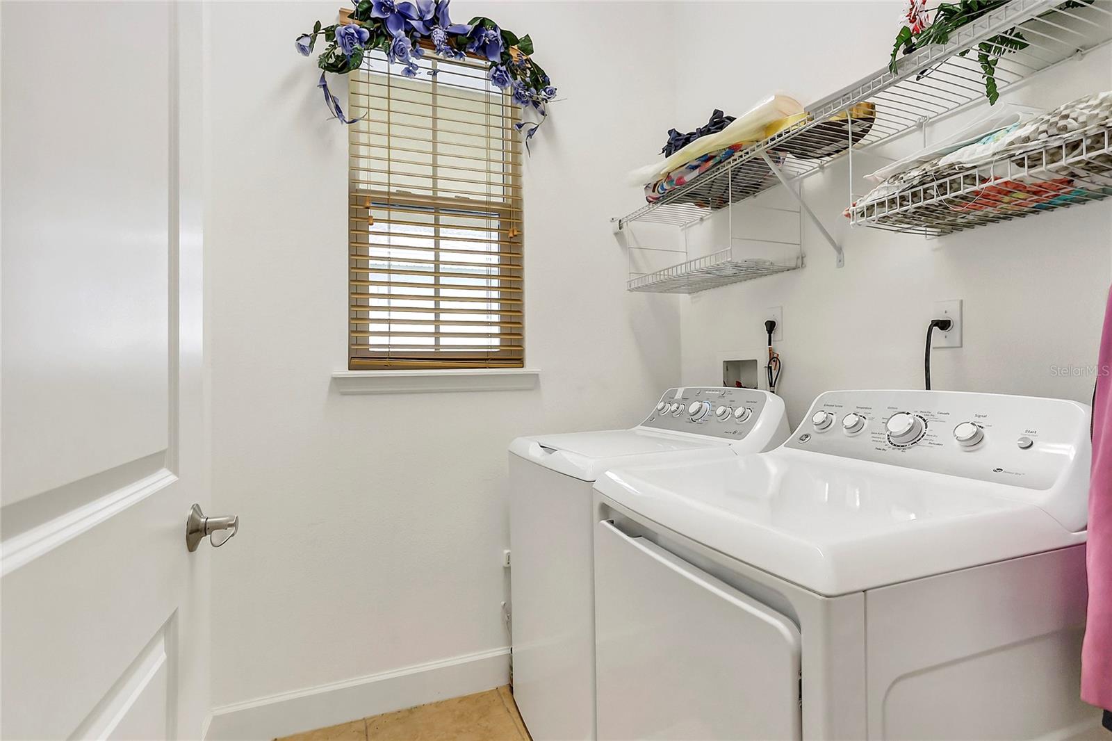 1684 VICTORIA GARDENS DR, DELAND, FL, 32724