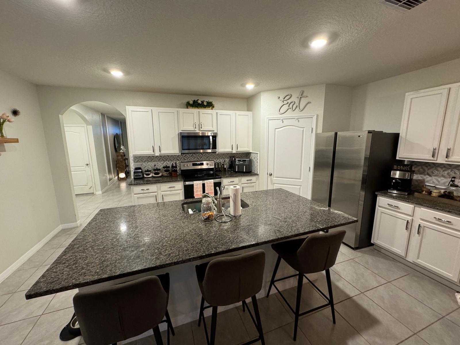2755 SUNKISSED DR, MAGNOLIA SQUARE, FL, 34771