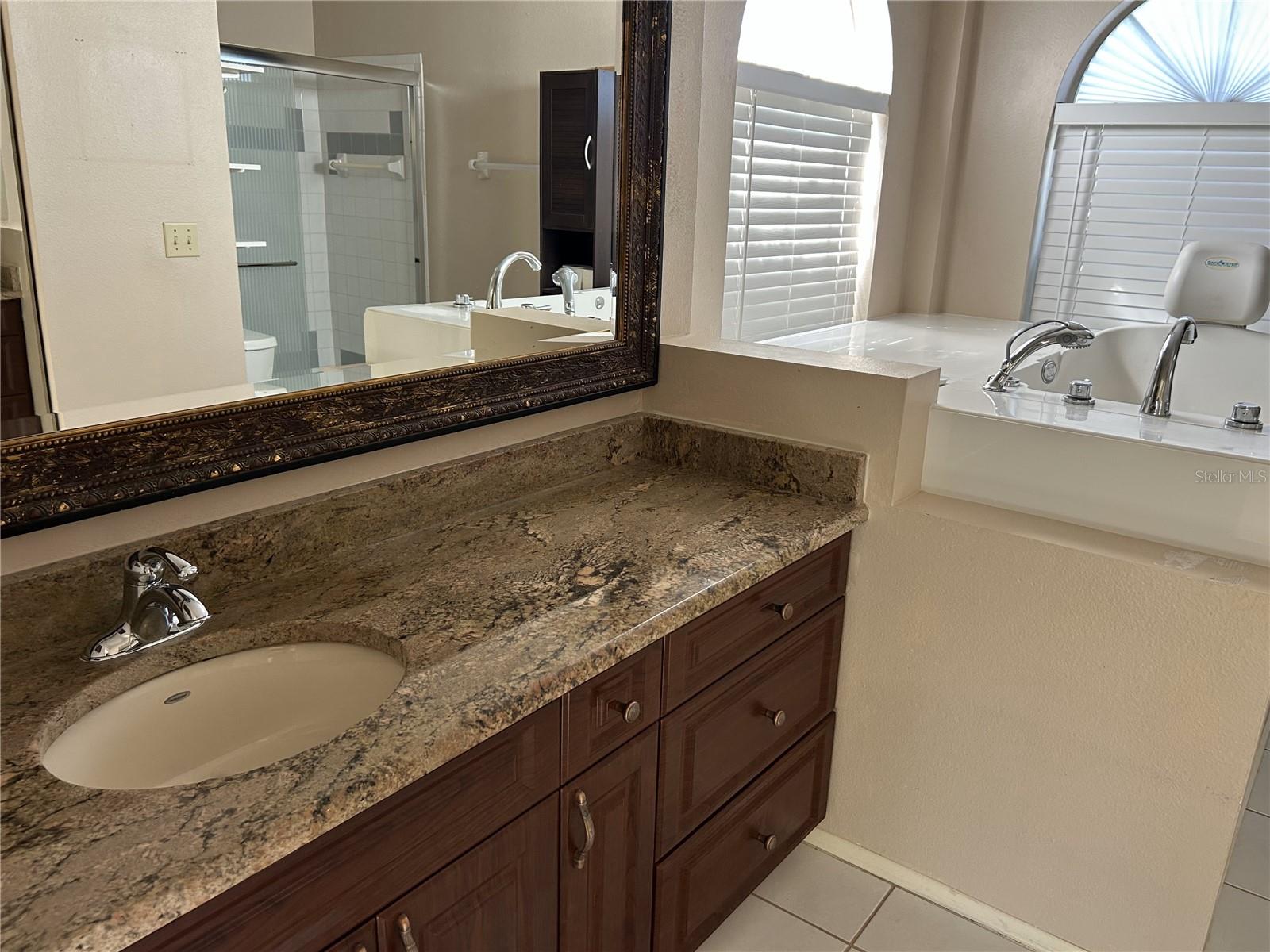 4538 HAMLETS GROVE DR, SARASOTA, FL, 34235