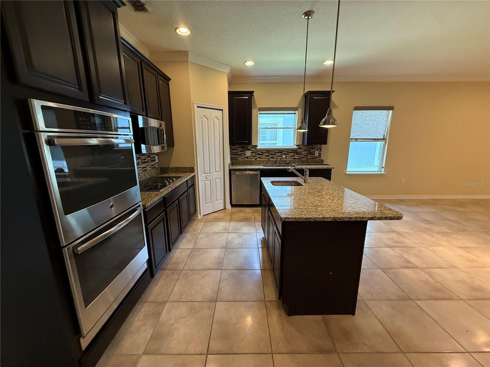 2815 MOONSTONE BND, KISSIMMEE, FL, 34758