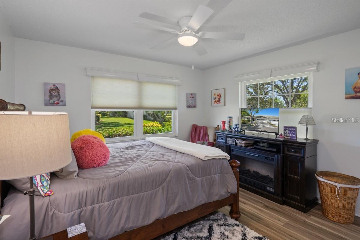 2503 LAMBDIN DR #128, SUN CITY CENTER, FL, 33573