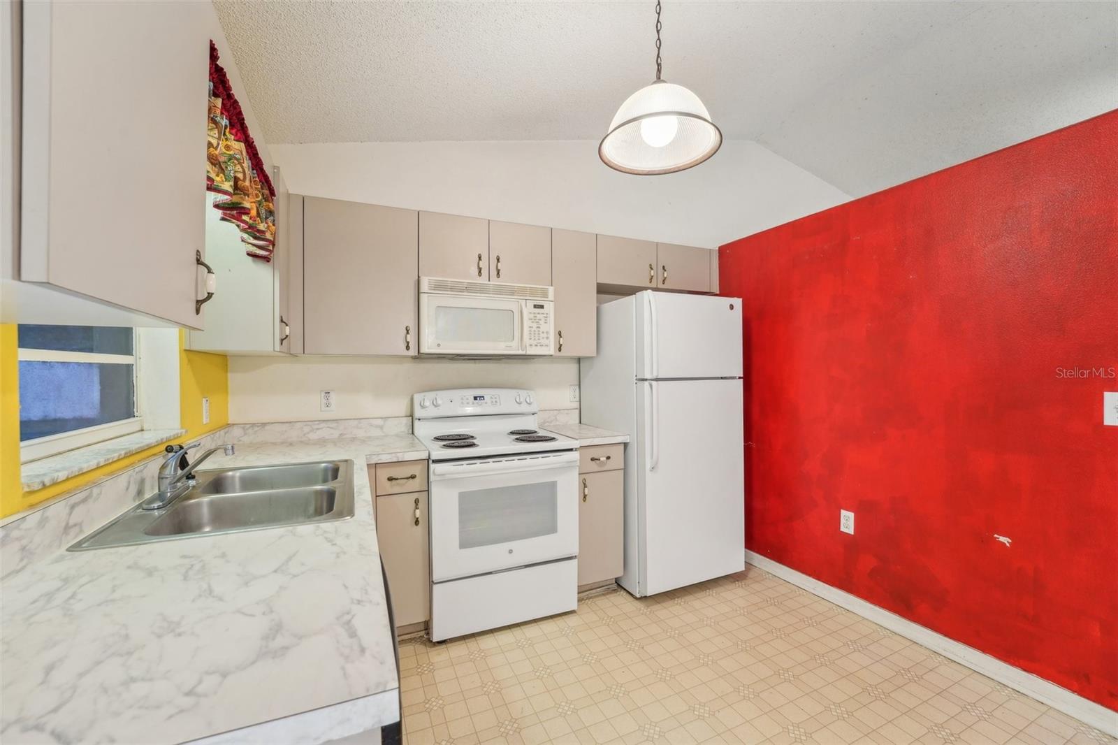 6231 MASSEY RD, ZEPHYRHILLS, FL, 33542