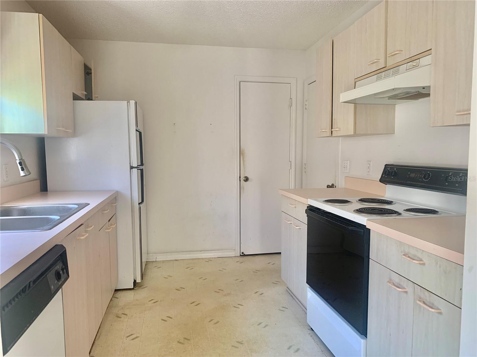 1324 BALBOA CT, THE VILLAGES, FL, 32159