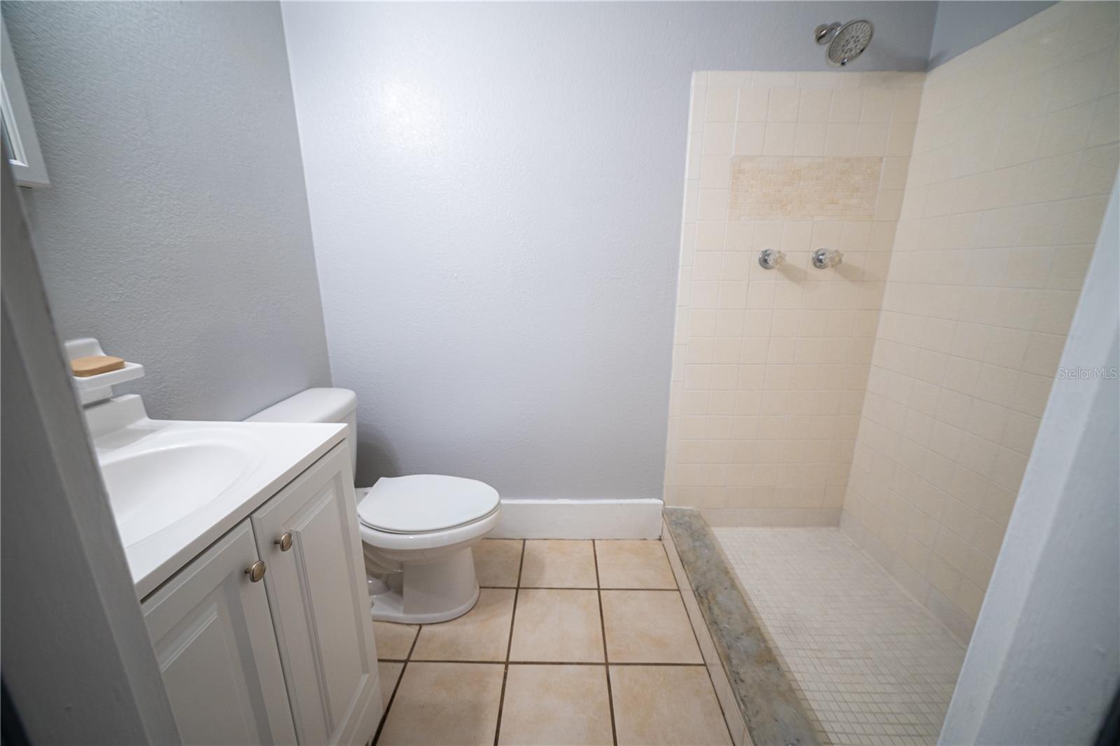 2618 DIANJO DR, ORLANDO, FL, 32810