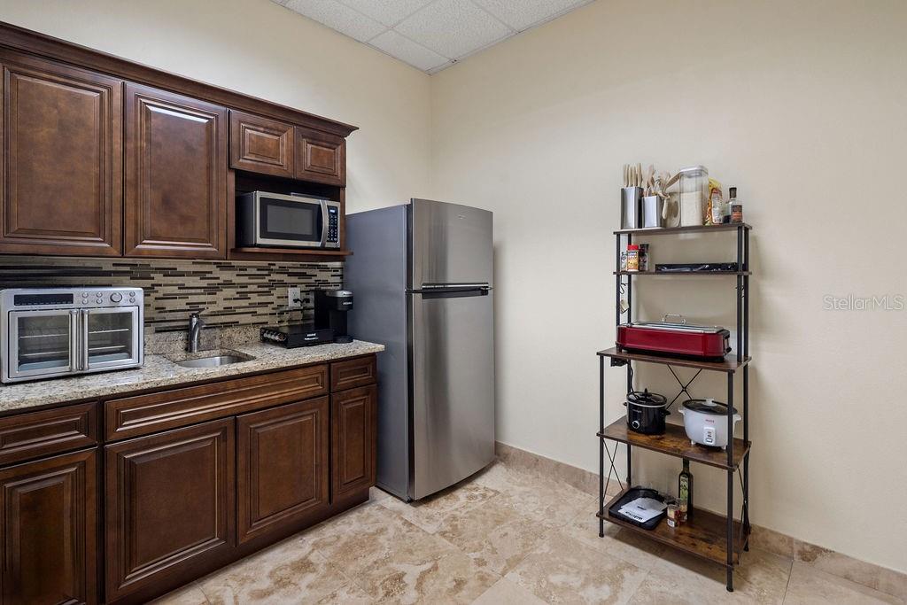 7901 KINGSPOINTE PKWY #20, ORLANDO, FL, 32819