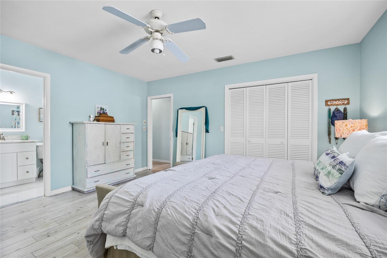 103 W ANGLEWOOD DR, BRANDON, FL, 33511