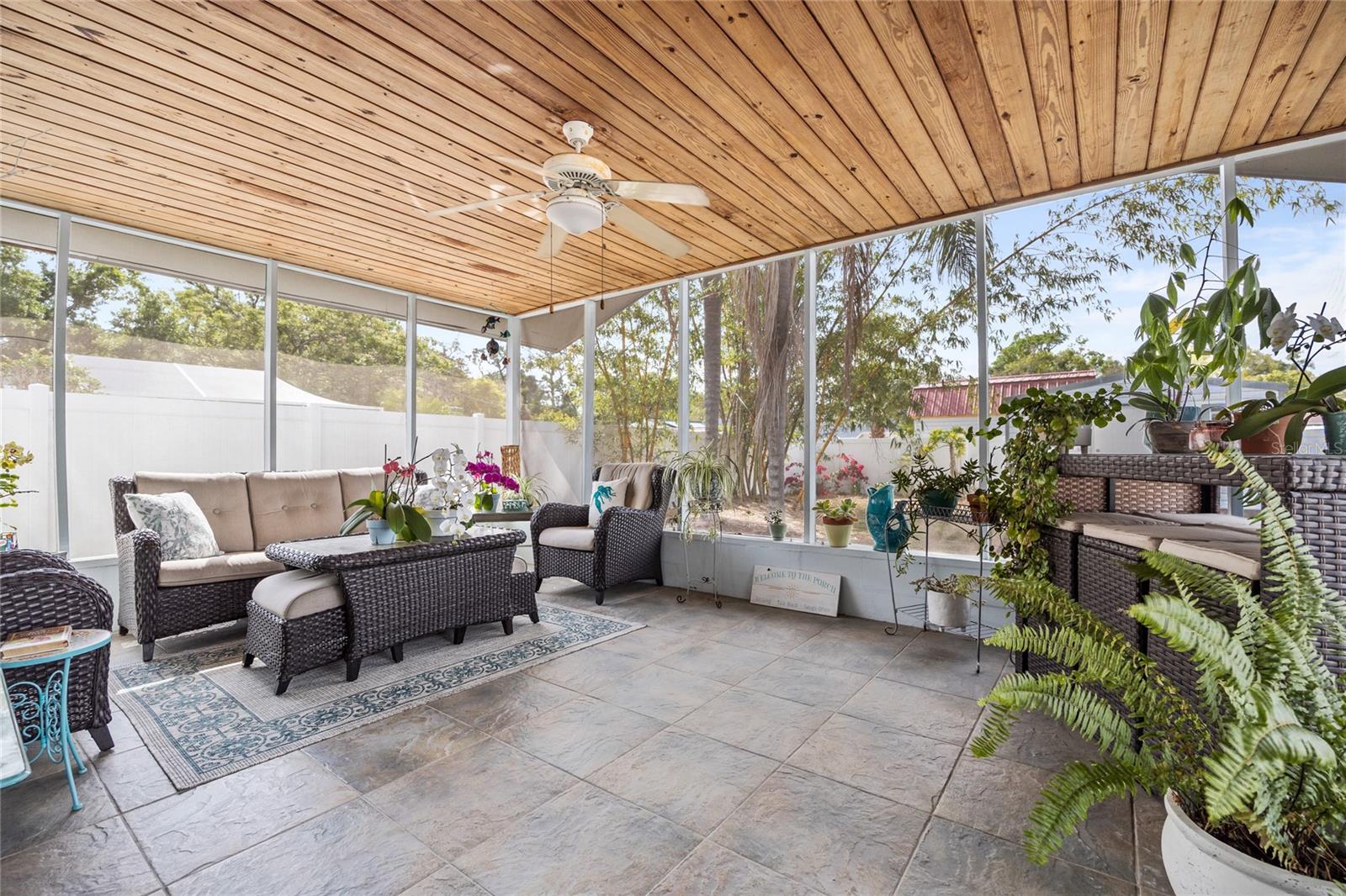 103 W ANGLEWOOD DR, BRANDON, FL, 33511