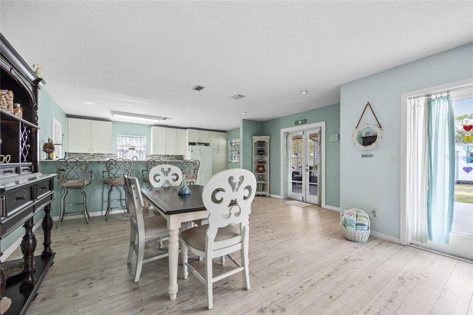 103 W ANGLEWOOD DR, BRANDON, FL, 33511