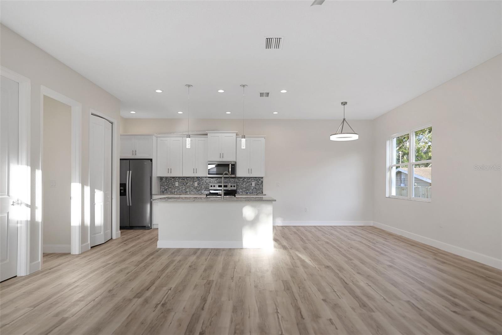 11598 OAK LN, LARGO, FL, 33778