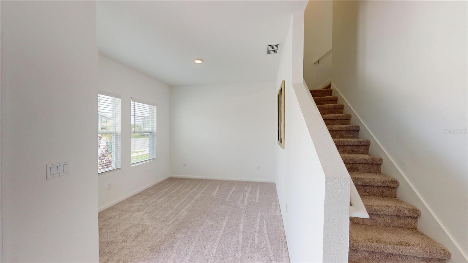 35646 EASTBROOK AVE, ZEPHYRHILLS, FL, 33541