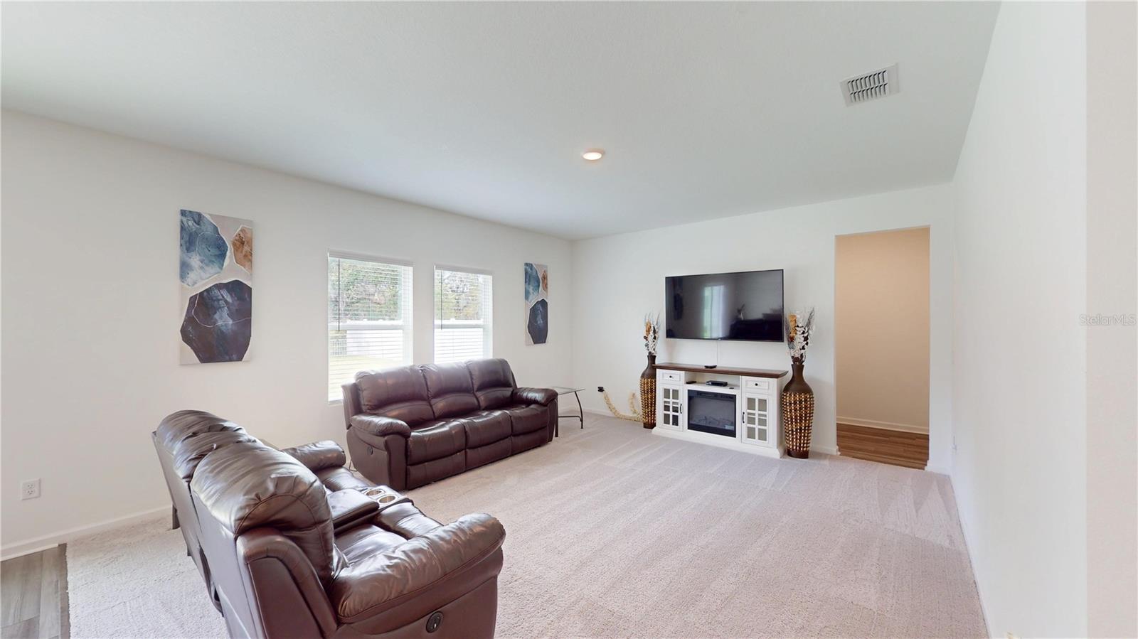 35646 EASTBROOK AVE, ZEPHYRHILLS, FL, 33541