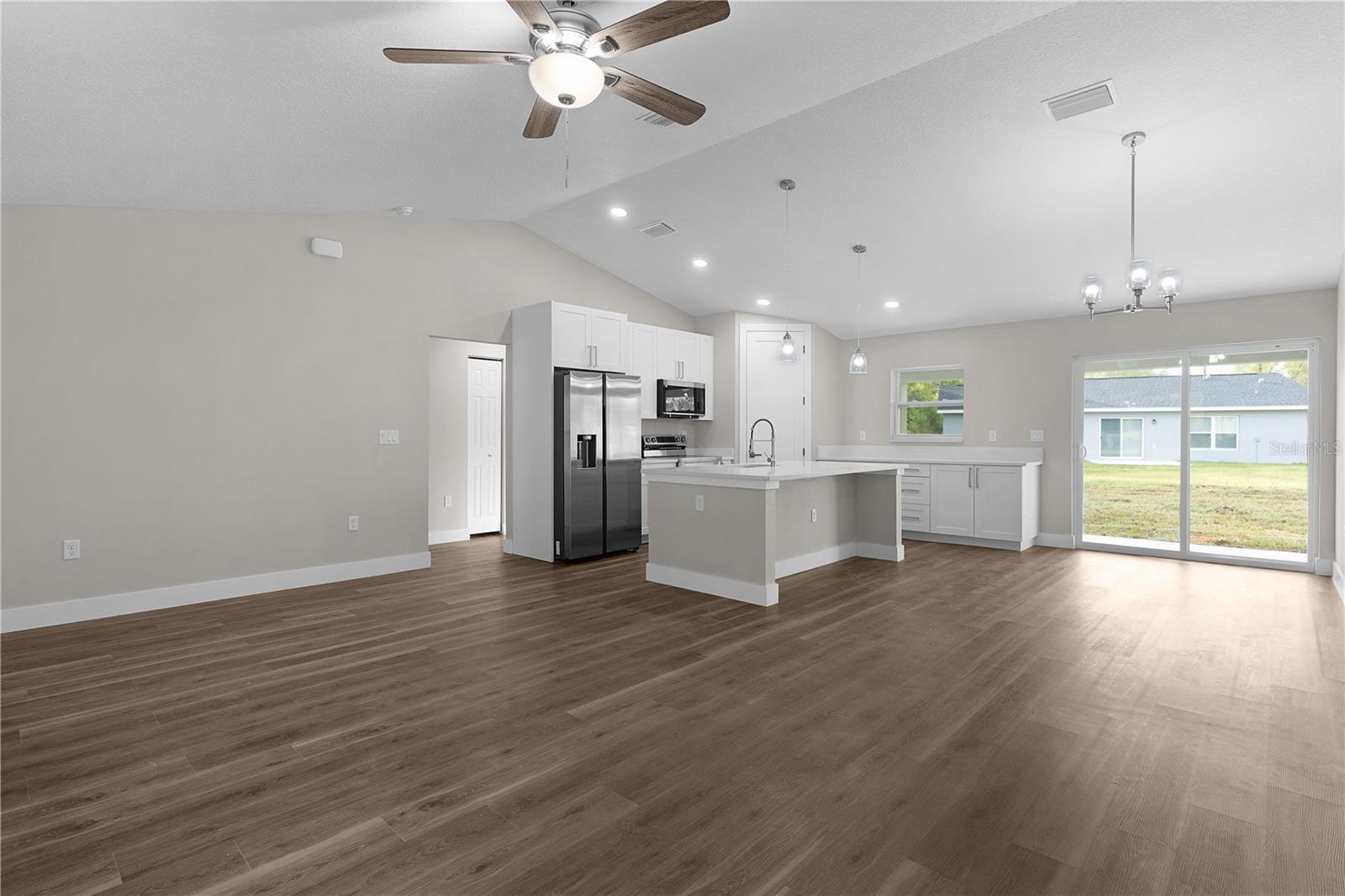 8 MALAUKA RUN CT, OCKLAWAHA, FL, 32179