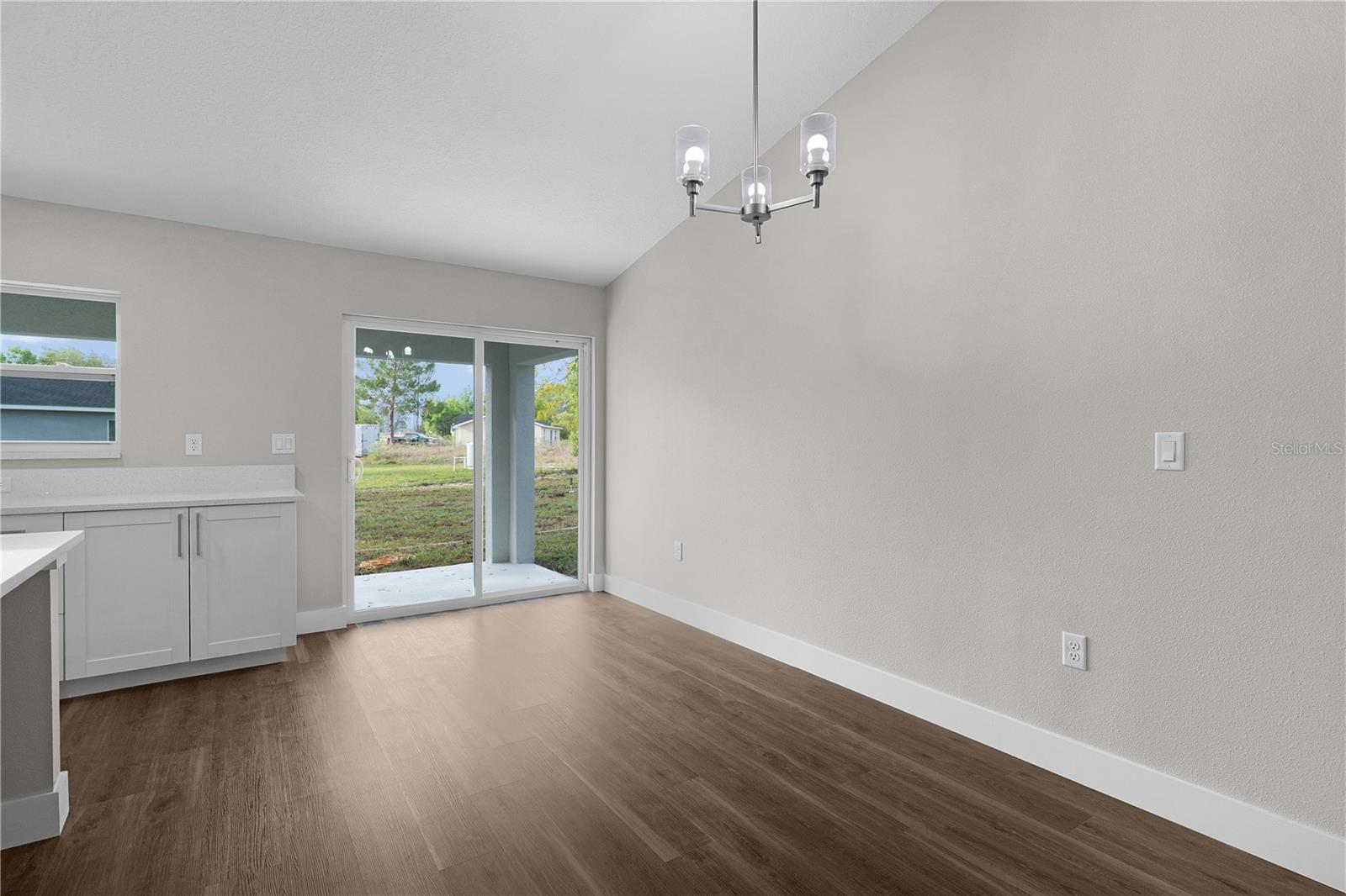 8 MALAUKA RUN CT, OCKLAWAHA, FL, 32179