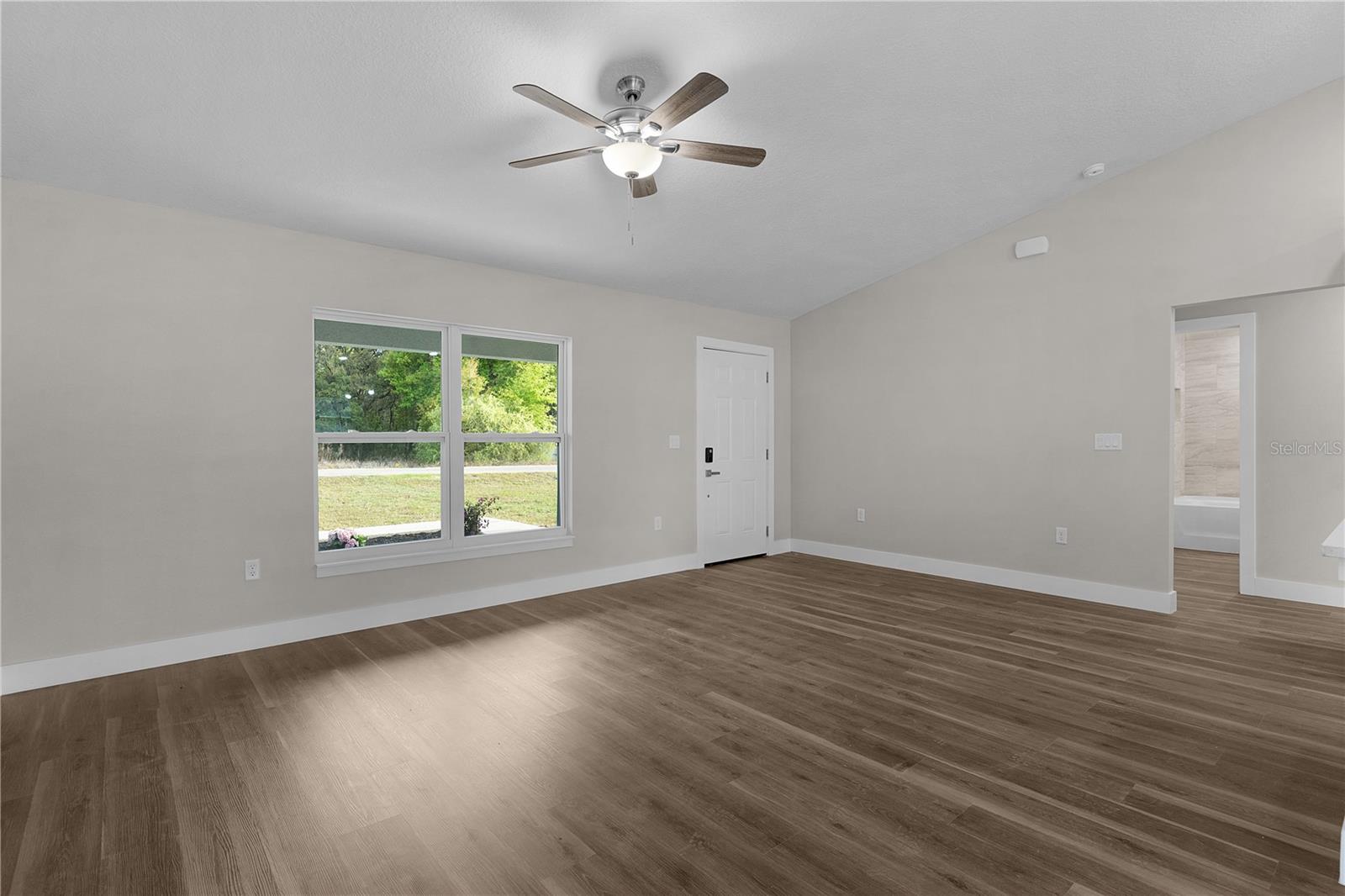 8 MALAUKA RUN CT, OCKLAWAHA, FL, 32179