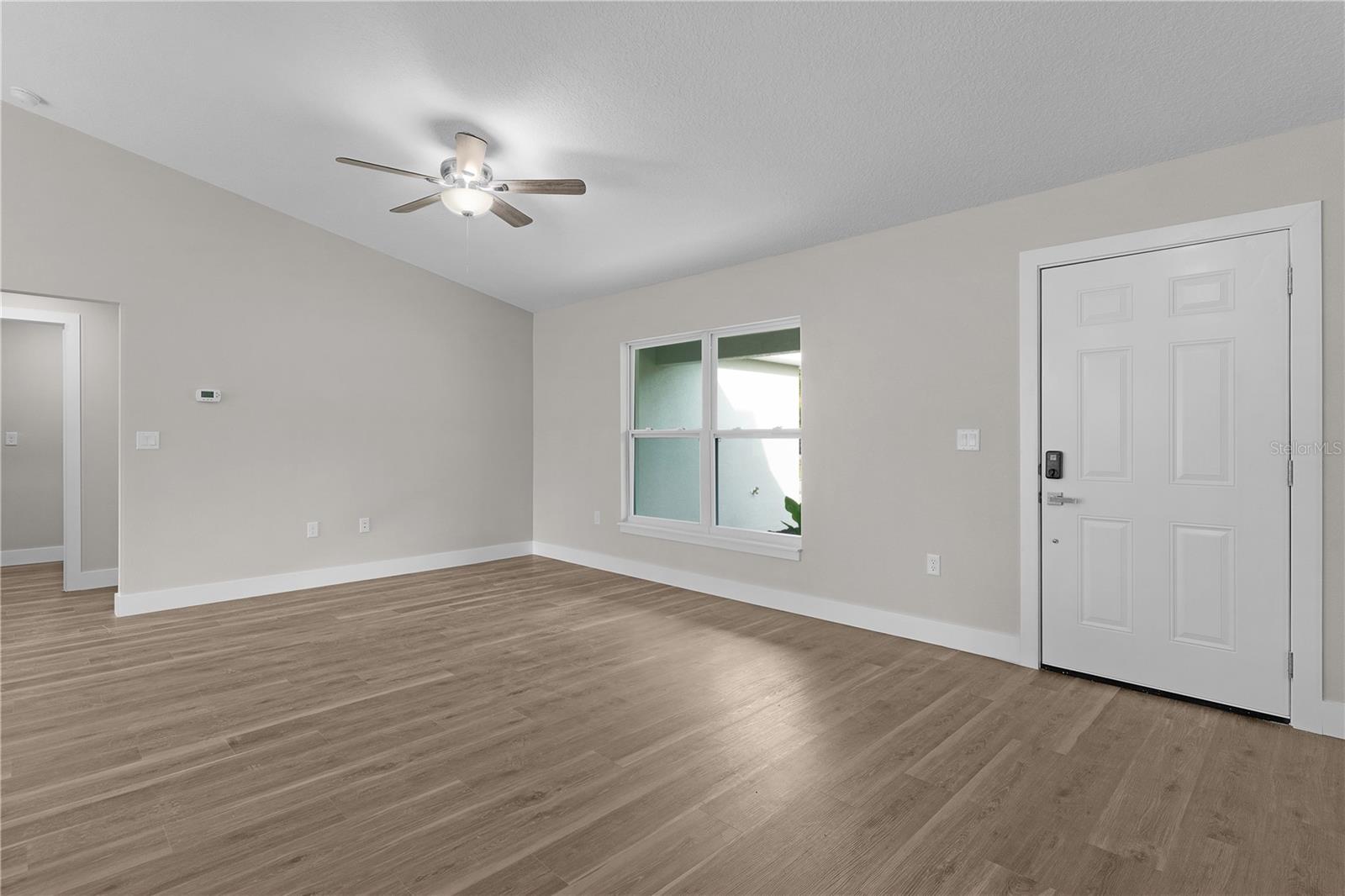 8 MALAUKA RUN CT, OCKLAWAHA, FL, 32179