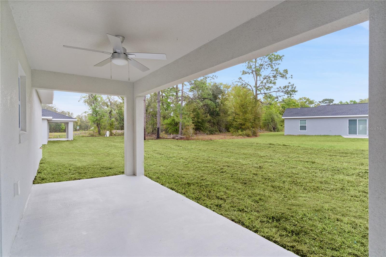 8 MALAUKA RUN CT, OCKLAWAHA, FL, 32179