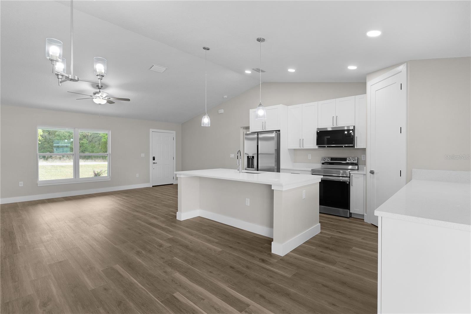 8 MALAUKA RUN CT, OCKLAWAHA, FL, 32179