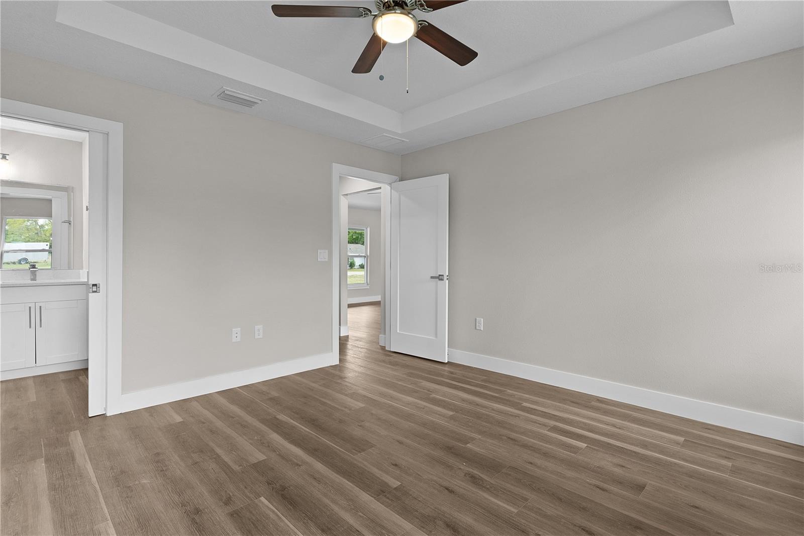 8 MALAUKA RUN CT, OCKLAWAHA, FL, 32179