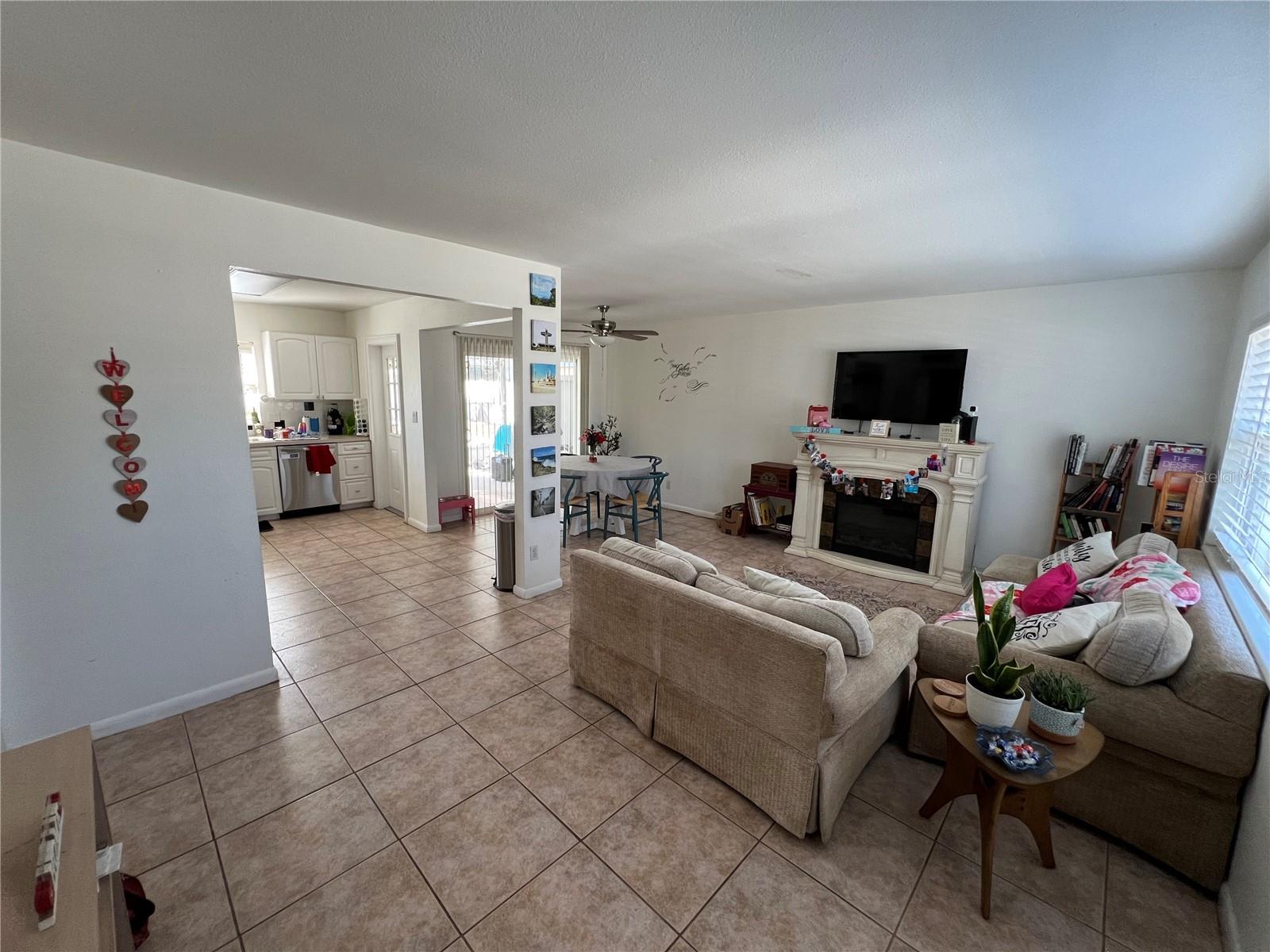 15536 BRISTOL CIR E, CLEARWATER, FL, 33764