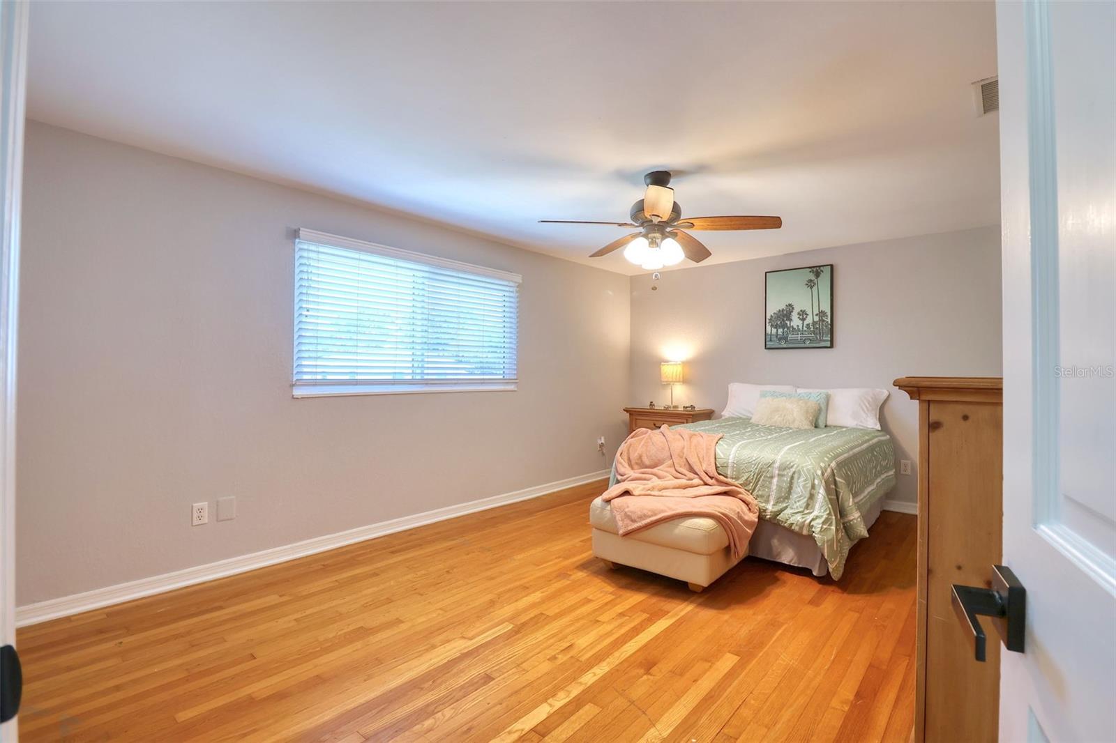 8326 ARCHWOOD CIR, TAMPA, FL, 33615