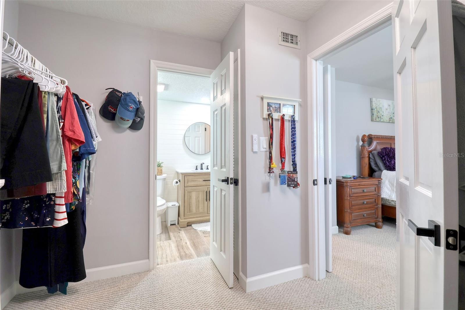 8326 ARCHWOOD CIR, TAMPA, FL, 33615