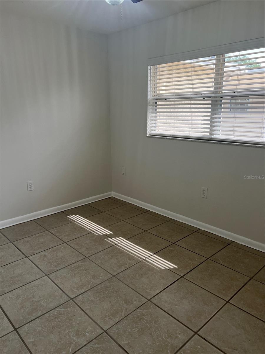 8407 RIVER OAKS DR, TAMPA, FL, 33615