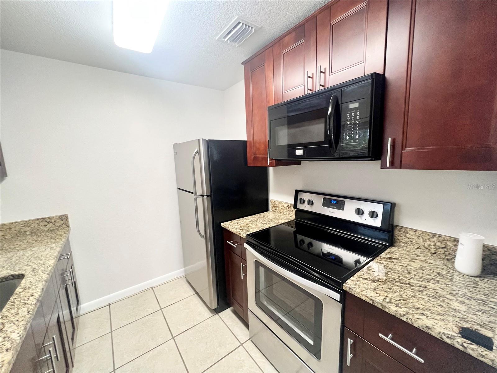 8407 RIVER OAKS DR, TAMPA, FL, 33615