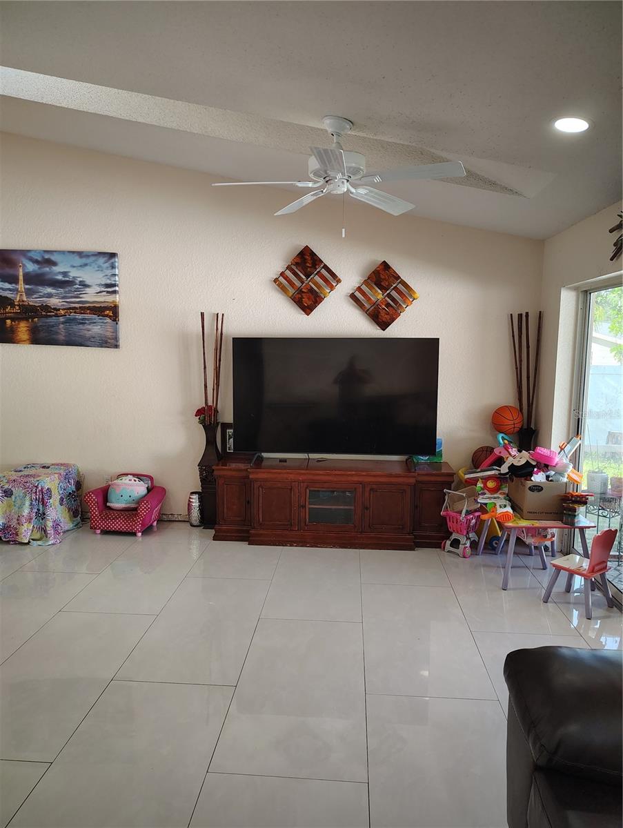 1061 6TH ST NW, LARGO, FL, 33770