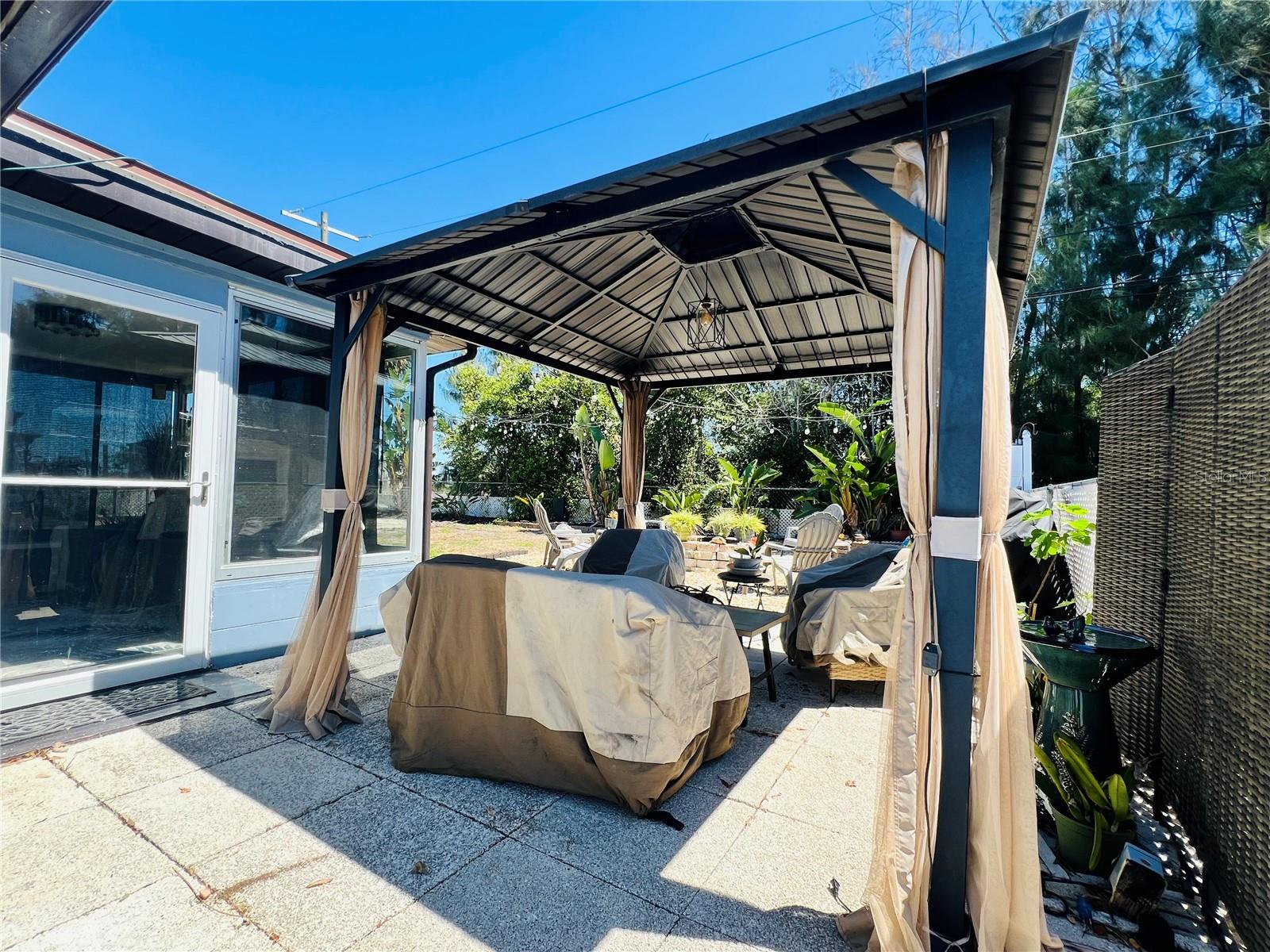 1438 EXCALIBUR ST, HOLIDAY, FL, 34690