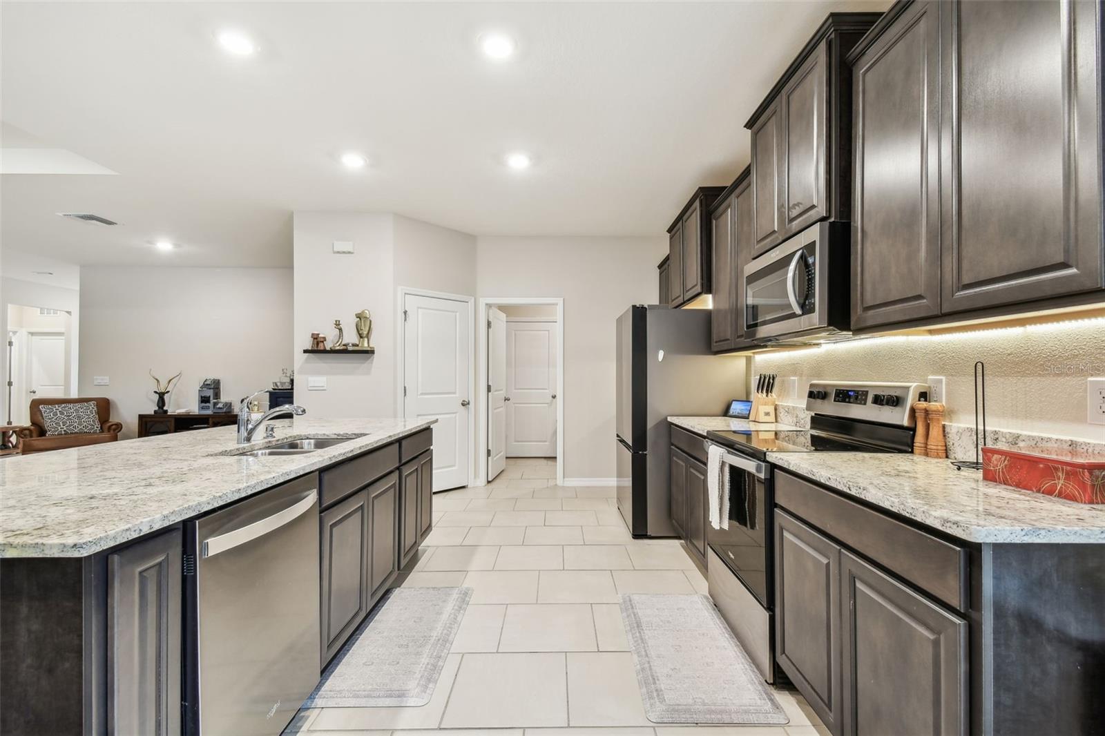 6674 COBBLE BLISS ST, ZEPHYRHILLS, FL, 33541