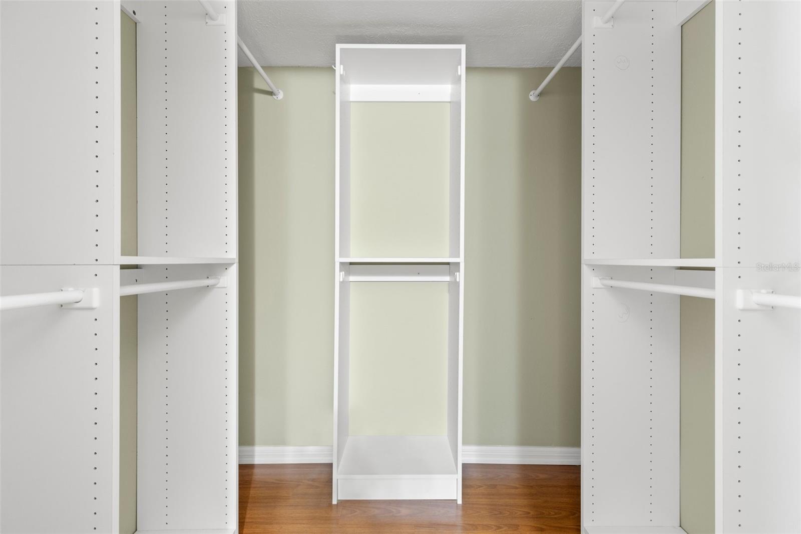 15906 COUNTRY PL, TAMPA, FL, 33624