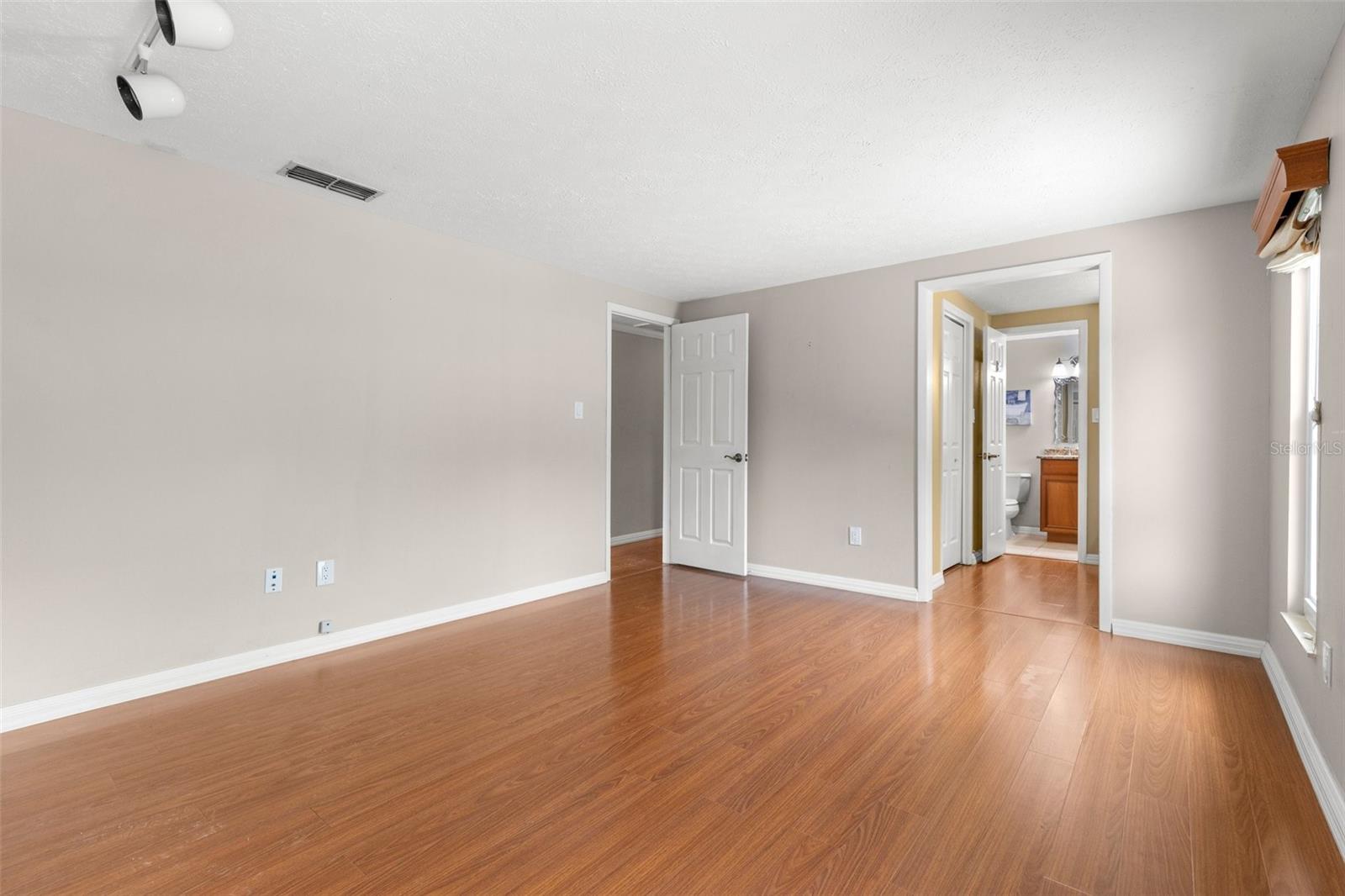 15906 COUNTRY PL, TAMPA, FL, 33624