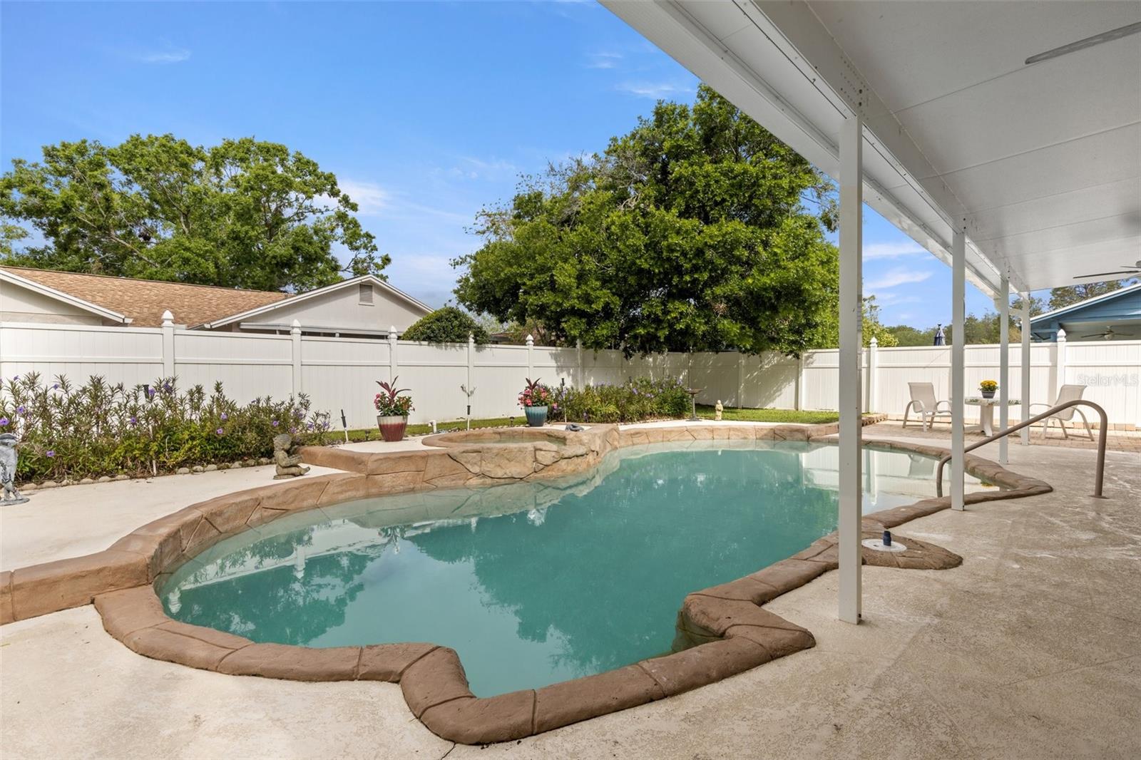 15906 COUNTRY PL, TAMPA, FL, 33624