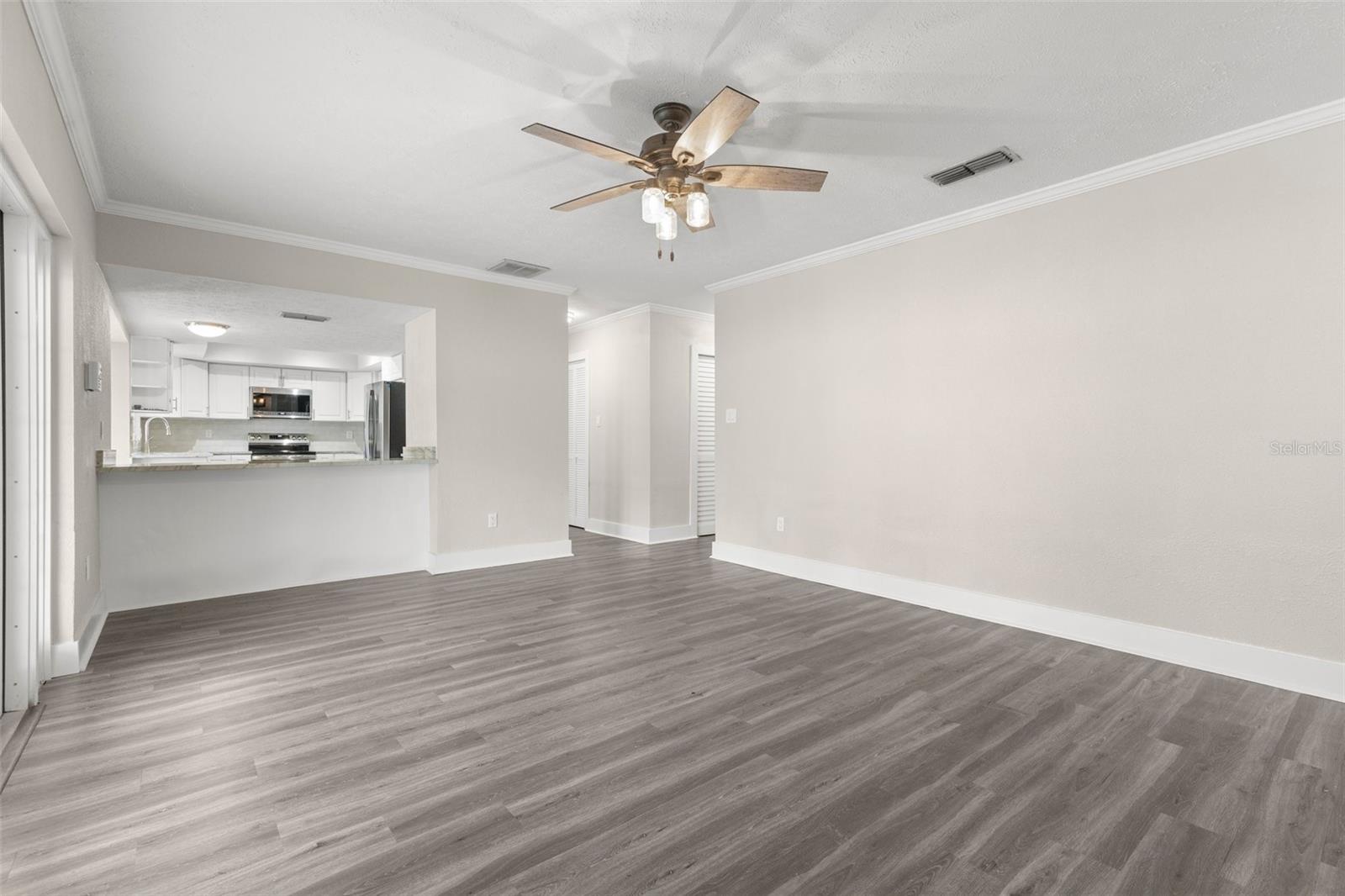 15906 COUNTRY PL, TAMPA, FL, 33624