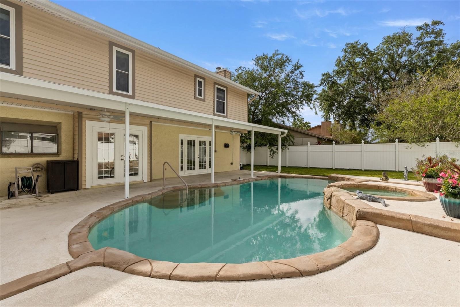 15906 COUNTRY PL, TAMPA, FL, 33624