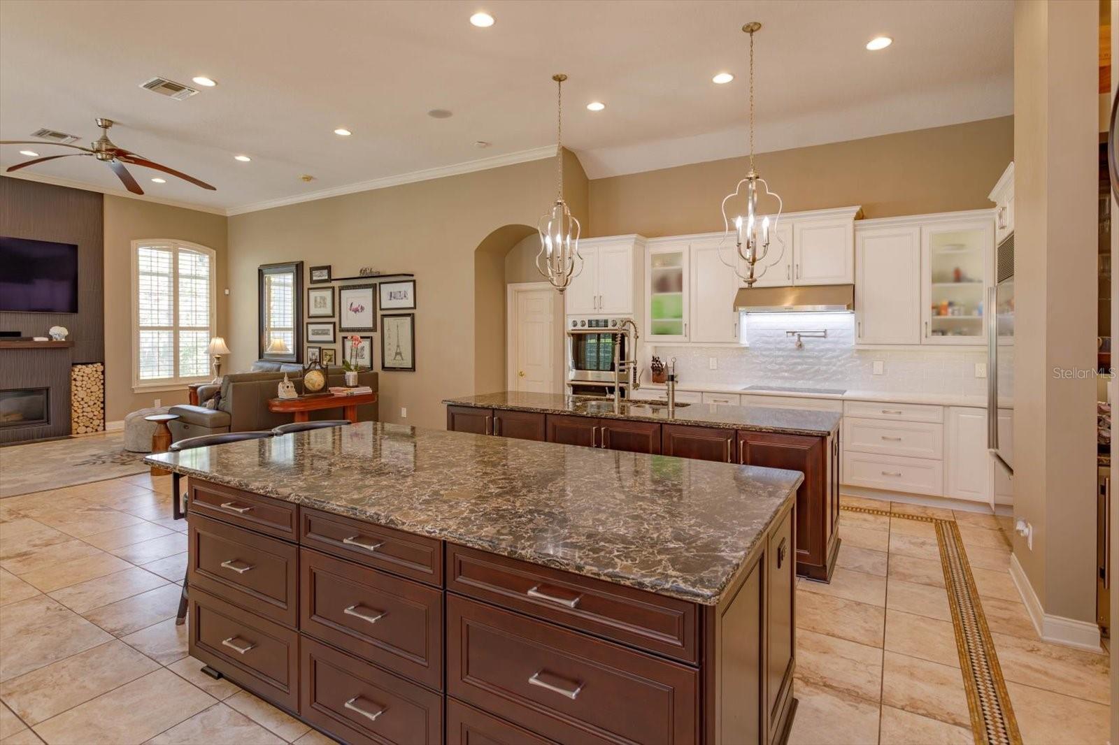 5230 SHORELINE CIR, SANFORD, FL, 32771
