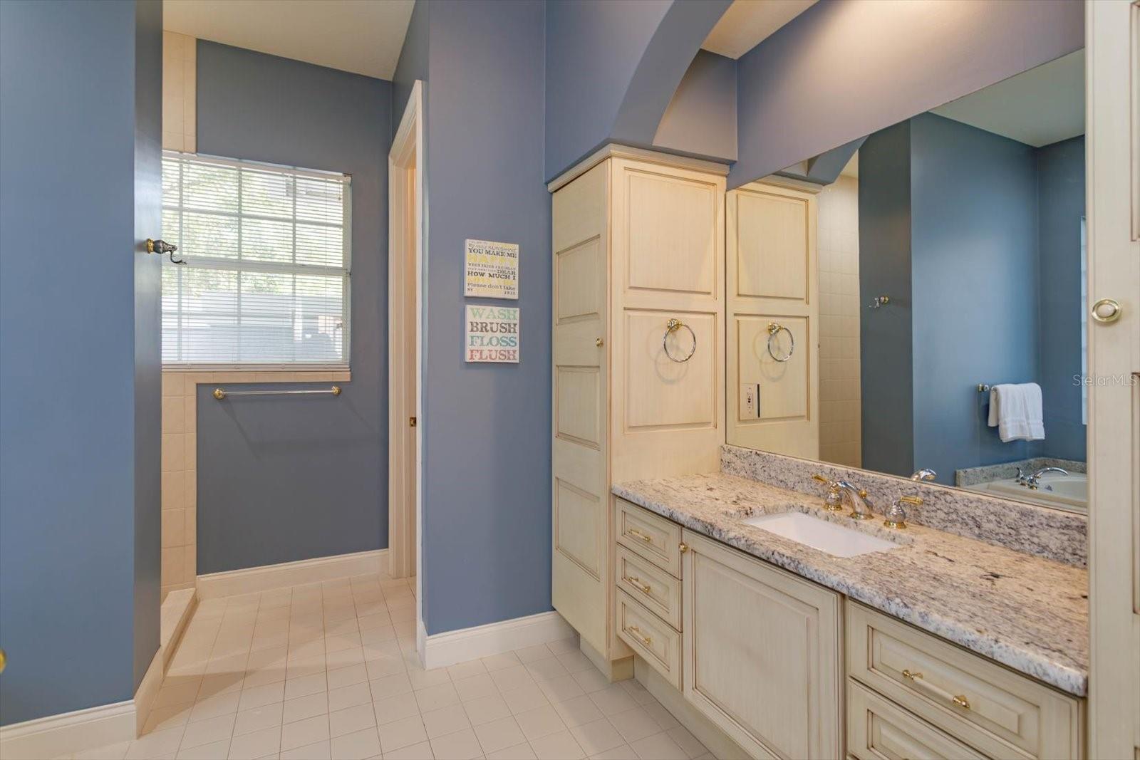 5230 SHORELINE CIR, SANFORD, FL, 32771
