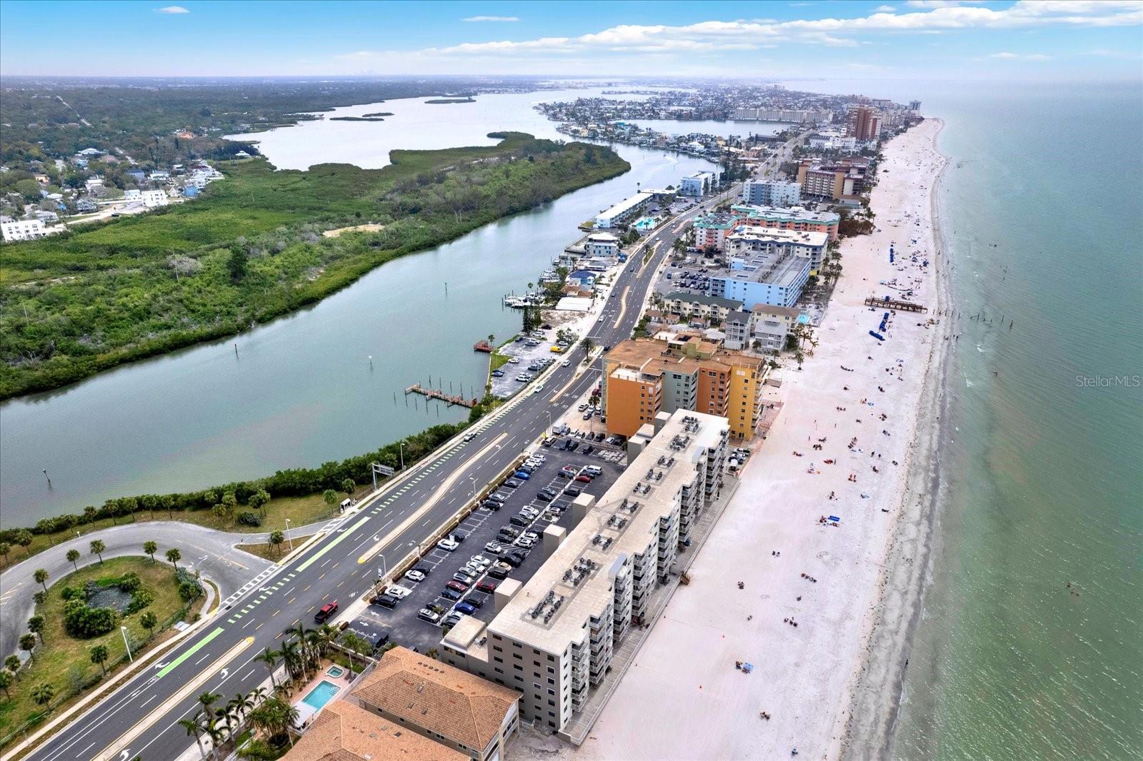 18650 GULF BLVD #303, INDIAN SHORES, FL, 33785