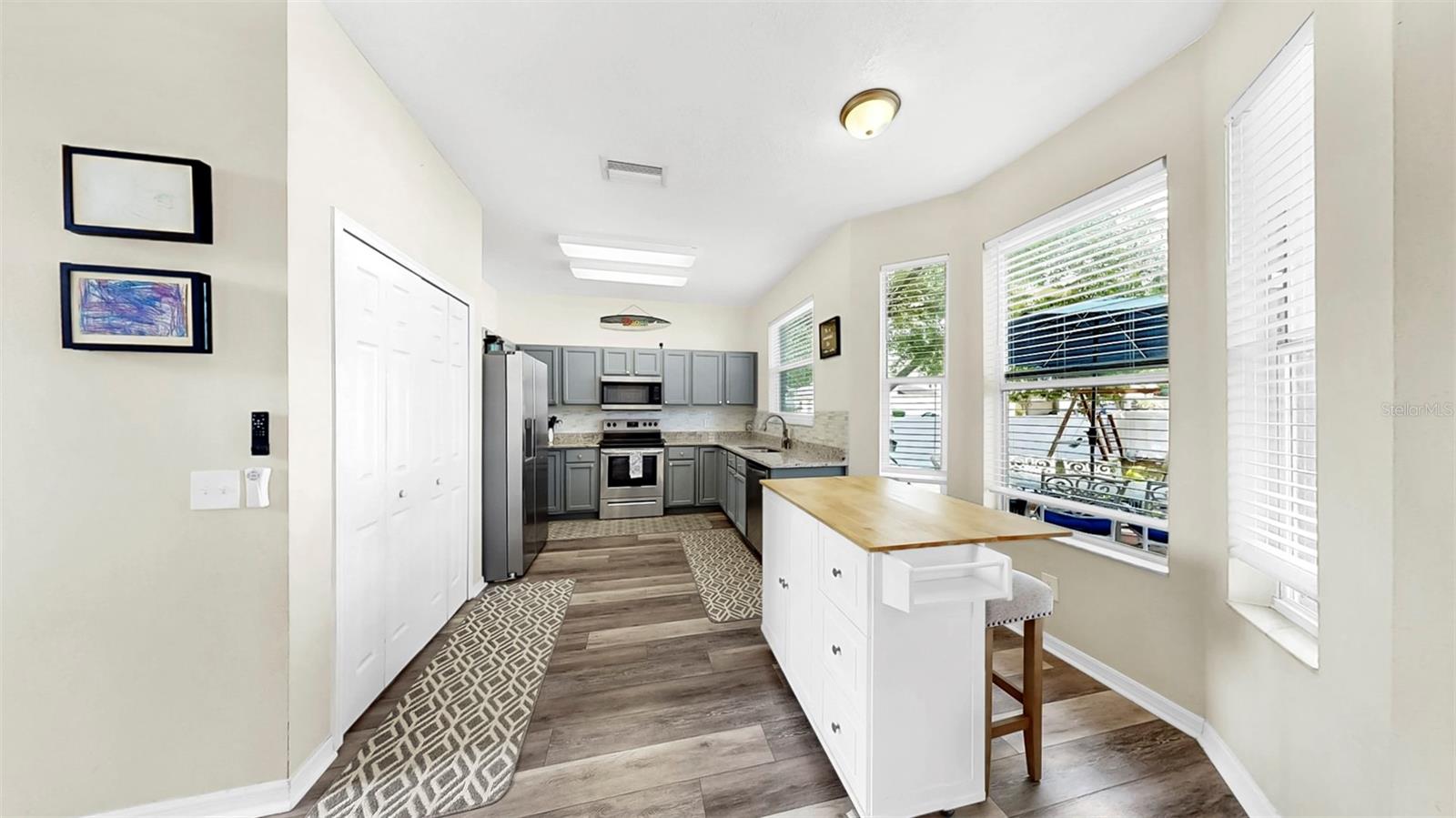 934 GRAND CANYON DR, VALRICO, FL, 33594