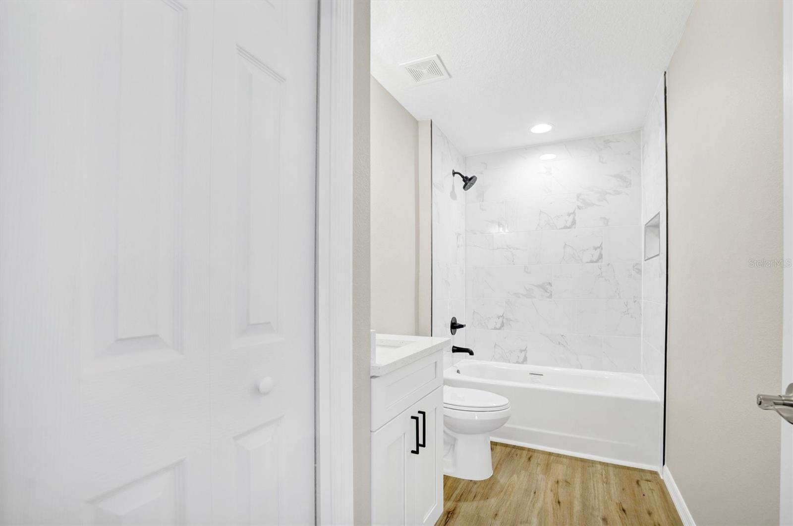 3120 OLEANDER DR, INDIAN LAKE ESTATES, FL, 33855
