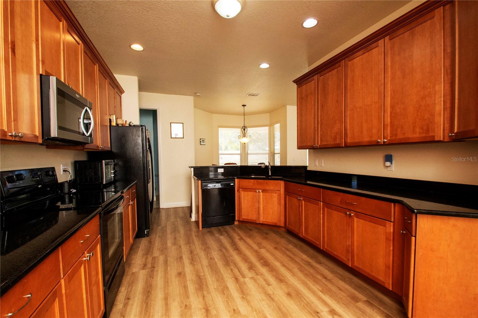 10400 GOLDEN AVE, WEEKI WACHEE, FL, 34613