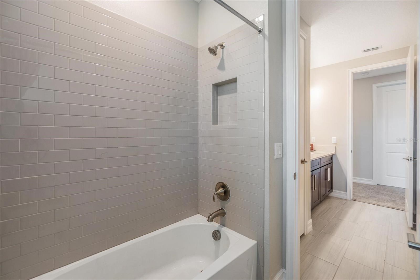 2820 CORDOBA RANCH BLVD, LUTZ, FL, 33559