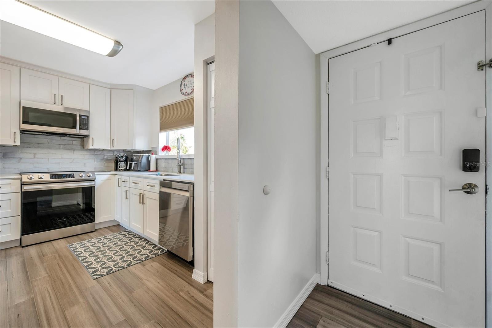 6325 NEWTOWN CIR #25B5, TAMPA, FL, 33615