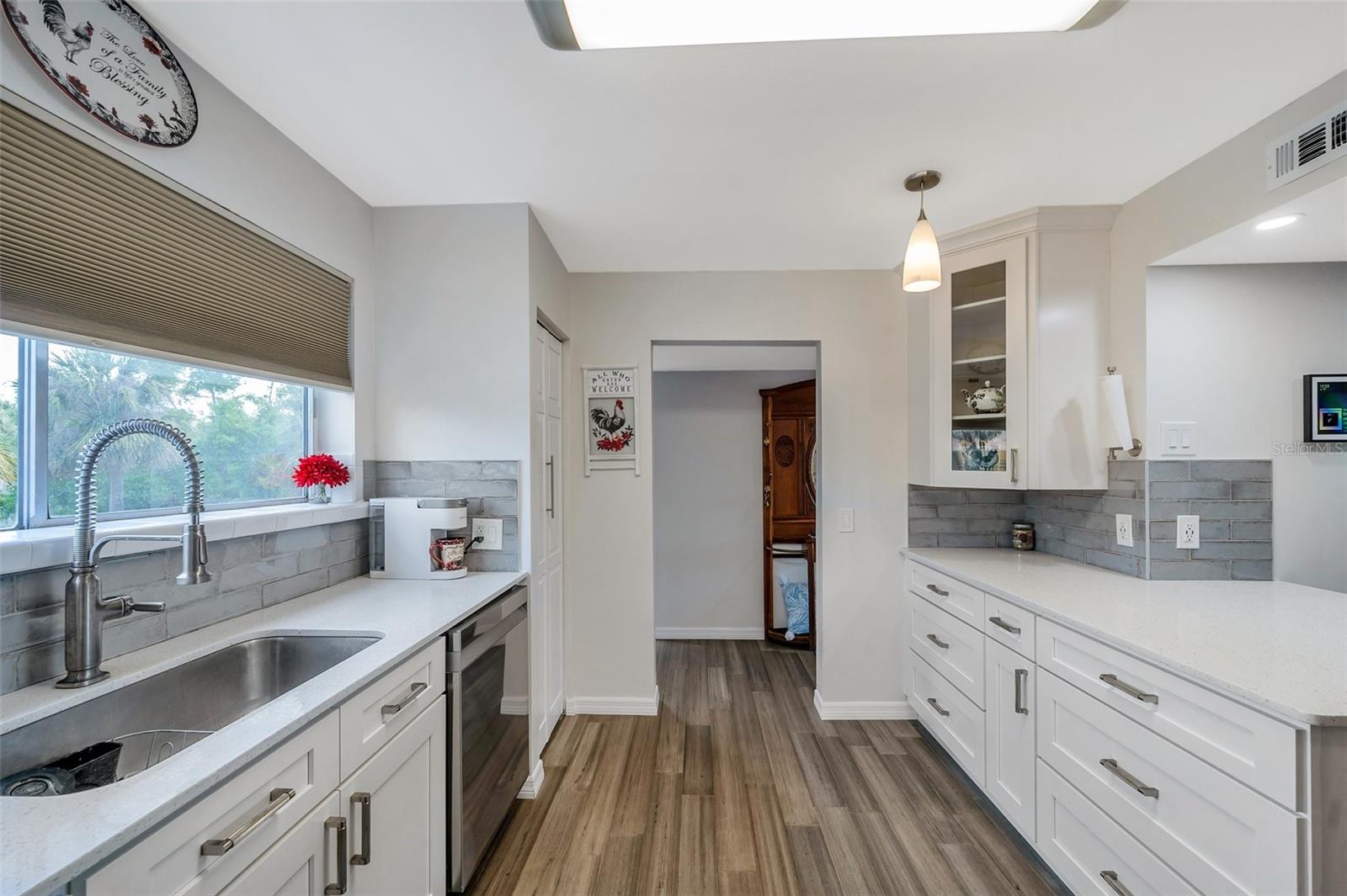 6325 NEWTOWN CIR #25B5, TAMPA, FL, 33615