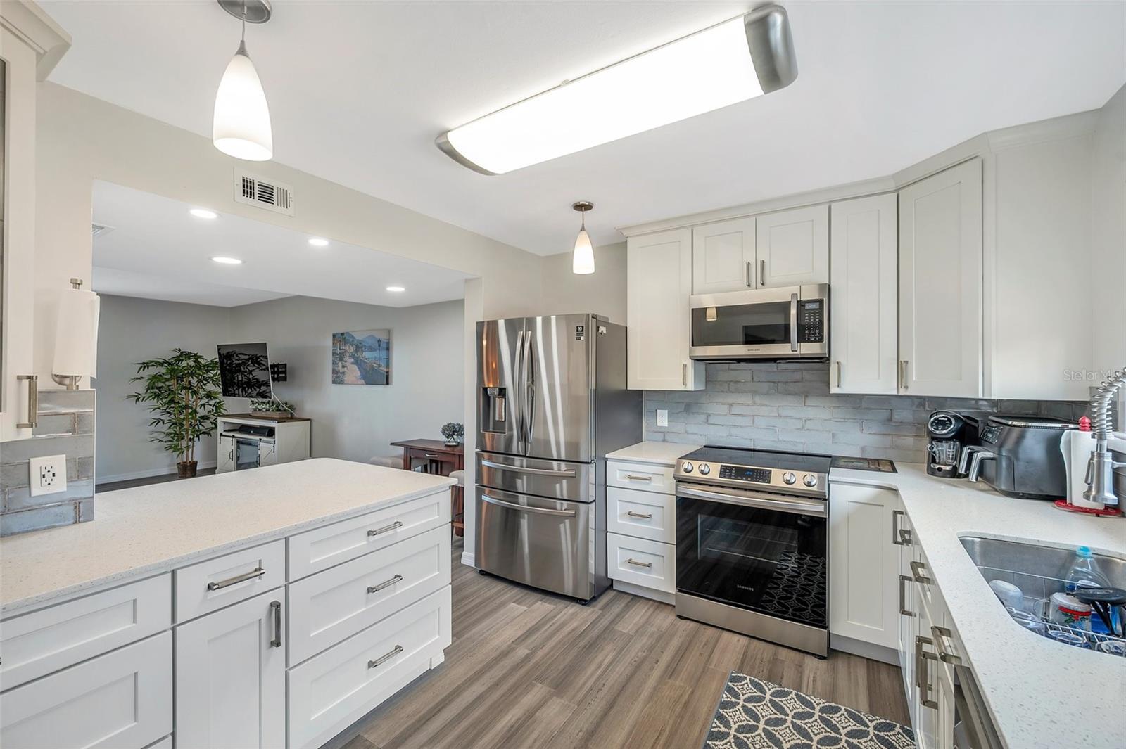 6325 NEWTOWN CIR #25B5, TAMPA, FL, 33615