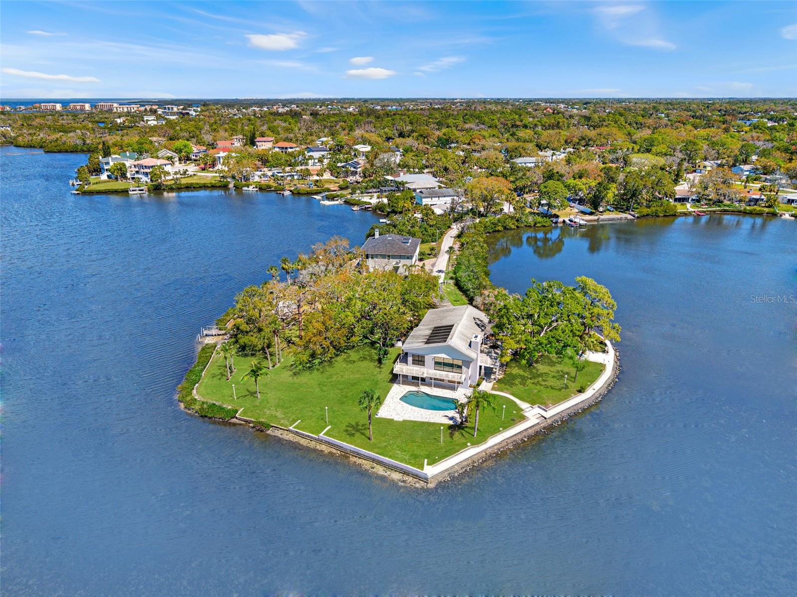 7049 PENINSULAR DR, NEW PORT RICHEY, FL, 34652