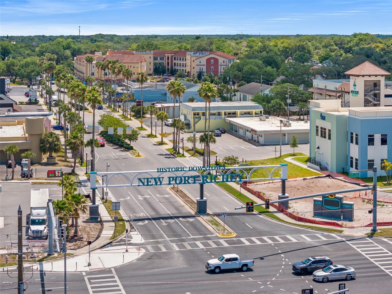 7049 PENINSULAR DR, NEW PORT RICHEY, FL, 34652