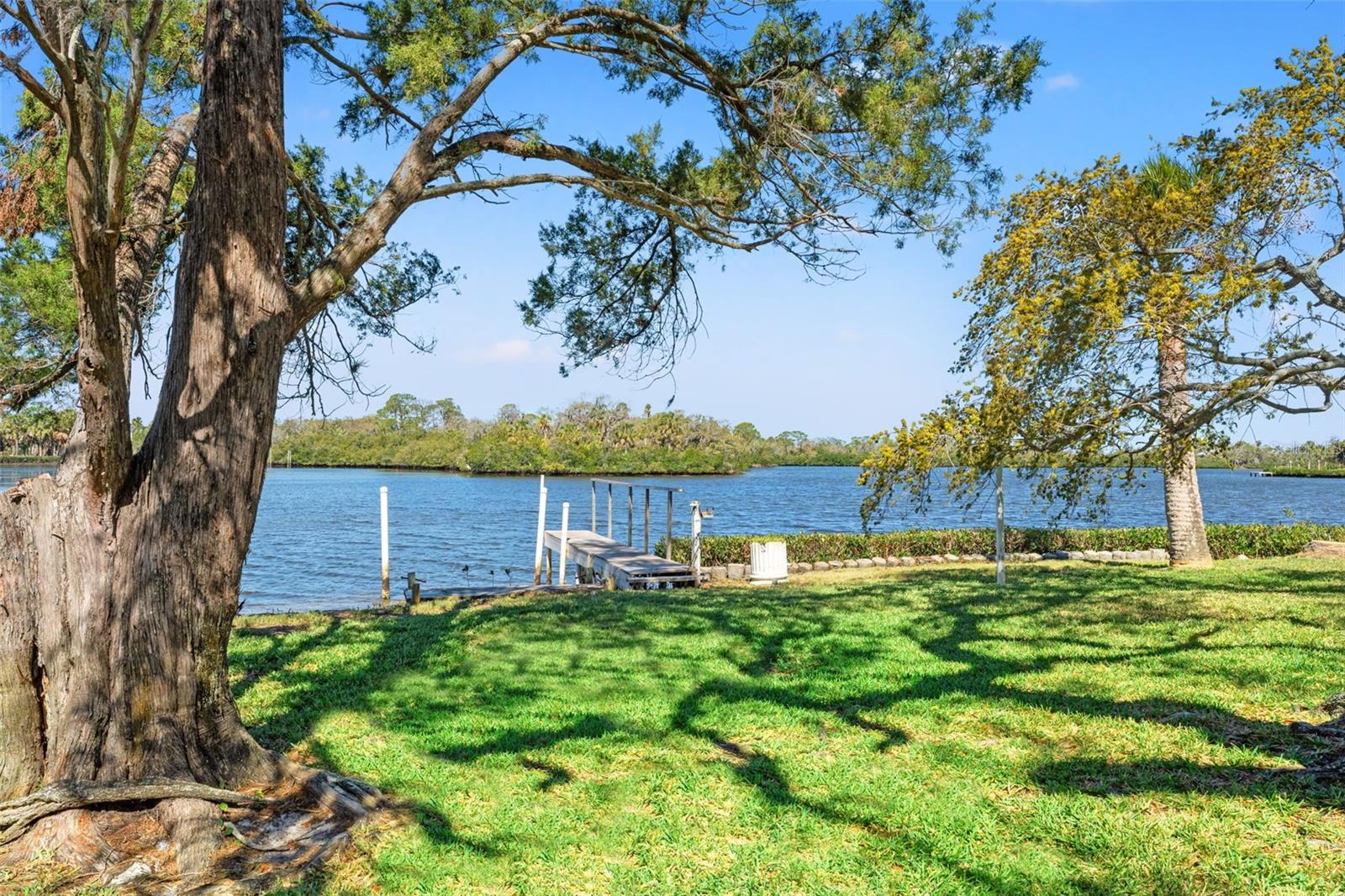 7049 PENINSULAR DR, NEW PORT RICHEY, FL, 34652