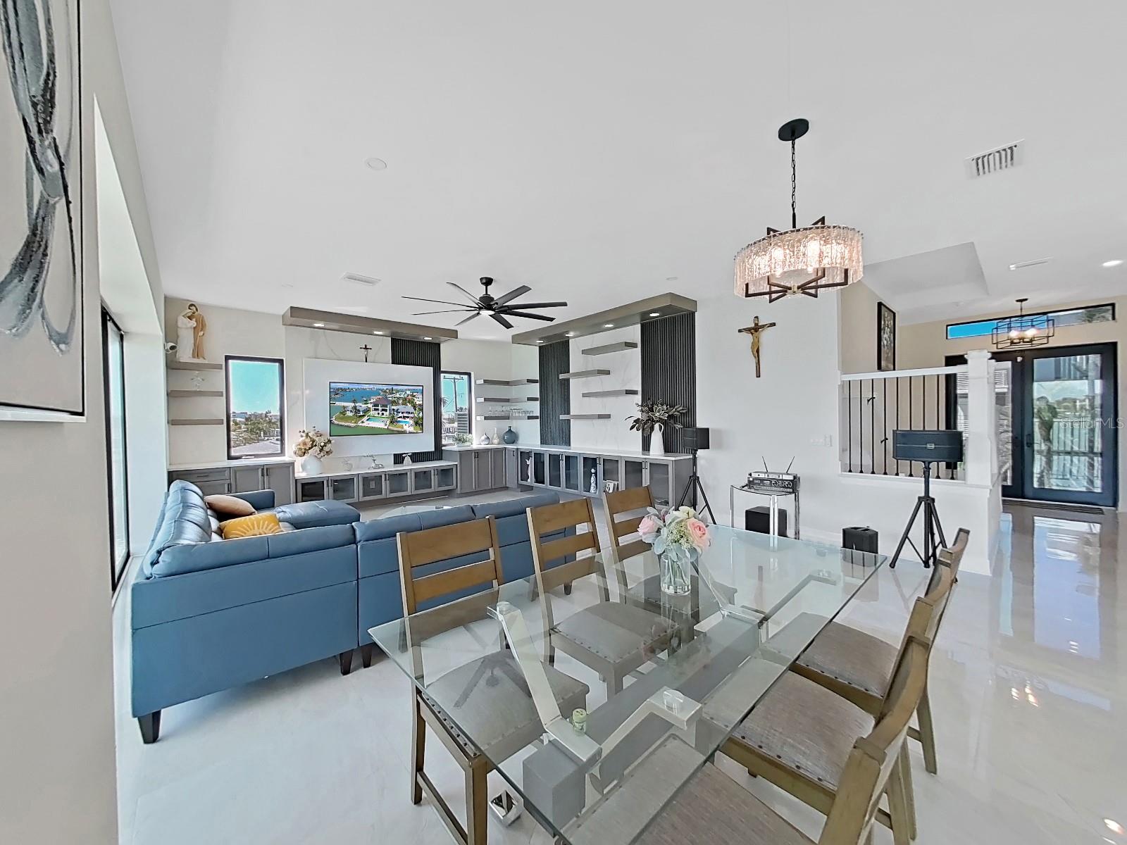 882 BAY POINT DR, MADEIRA BEACH, FL, 33708